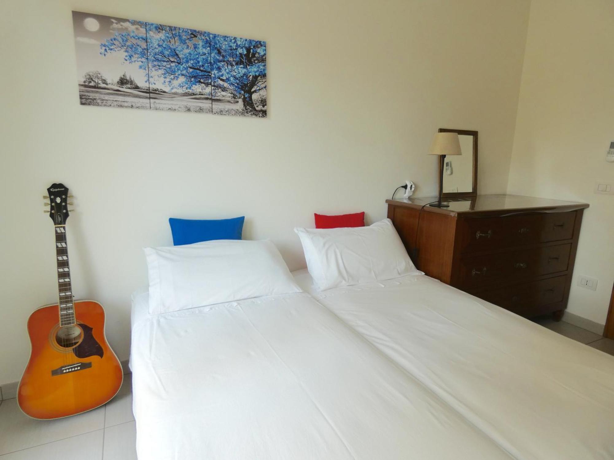 Casa Loren เปซาโร ภายนอก รูปภาพ